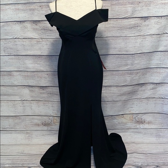 Night Way Collections Dresses & Skirts - NWT NIGHTWAY SPECIAL OCCASION DRESS